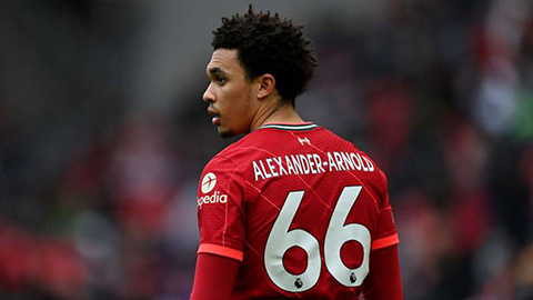 Alexander-Arnold lỡ đại chiến Liverpool vs Man City